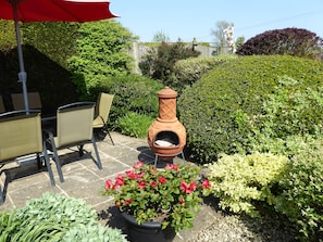Terrace/patio - Beautiful selfcontained annexe situated on the edge of the historical city York (Dunnington)