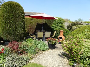 Outdoor dining - Beautiful selfcontained annexe situated on the edge of the historical city York (Dunnington)