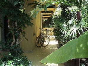 Exterior detail - Italy, Tuscany, Versilia, Cinquale 400 meters from the sea and 3km from Forte dei Marmi (Capanne-Prato-Cinquale)