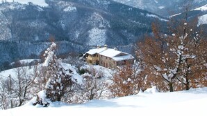 Exterior - In Farmhouse independent apartment 2+2 people. Breathtaking view! (Urbino)