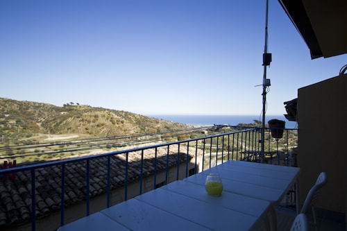 Casa Annunziata Badolato, Village, Mer et récolte des olives