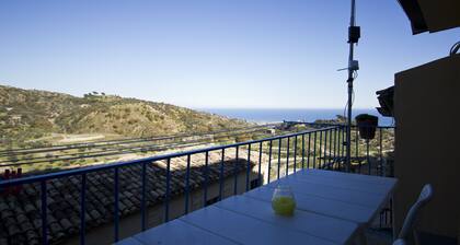 Casa Annunziata Badolato, Village, Mer et récolte des olives
