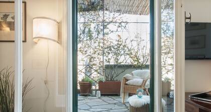Enchanting flat x 3 with terrace _ Duomo & Fashion Design District