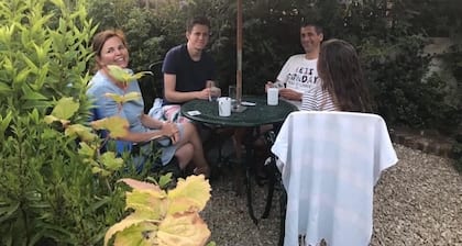 Two bedroom self-catering cottage in Pewsey Village