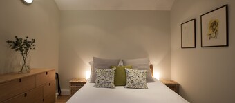 Two bedroom self-catering cottage in Pewsey Village