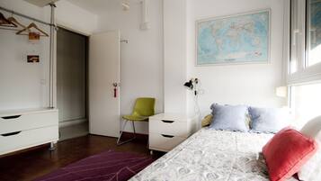 2 bedrooms, desk, iron/ironing board, free WiFi