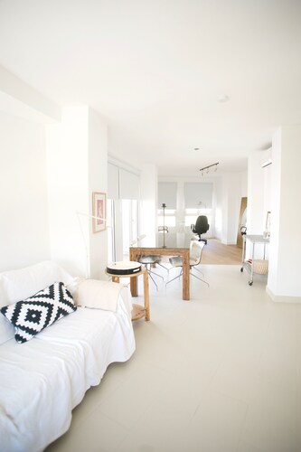 Bohemia Centerissä Malagassa