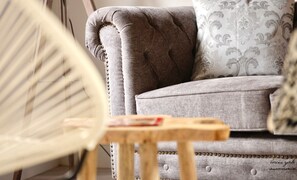 Interior - ~SILVER~ by myhomeintoledo.com (Toledo)