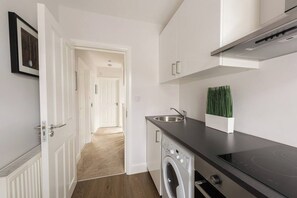 Fridge, cookware/dishes/utensils, spices