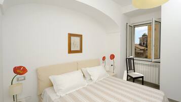 2 chambres, fer et planche à repasser, lit parapluie, Wi-Fi gratuit