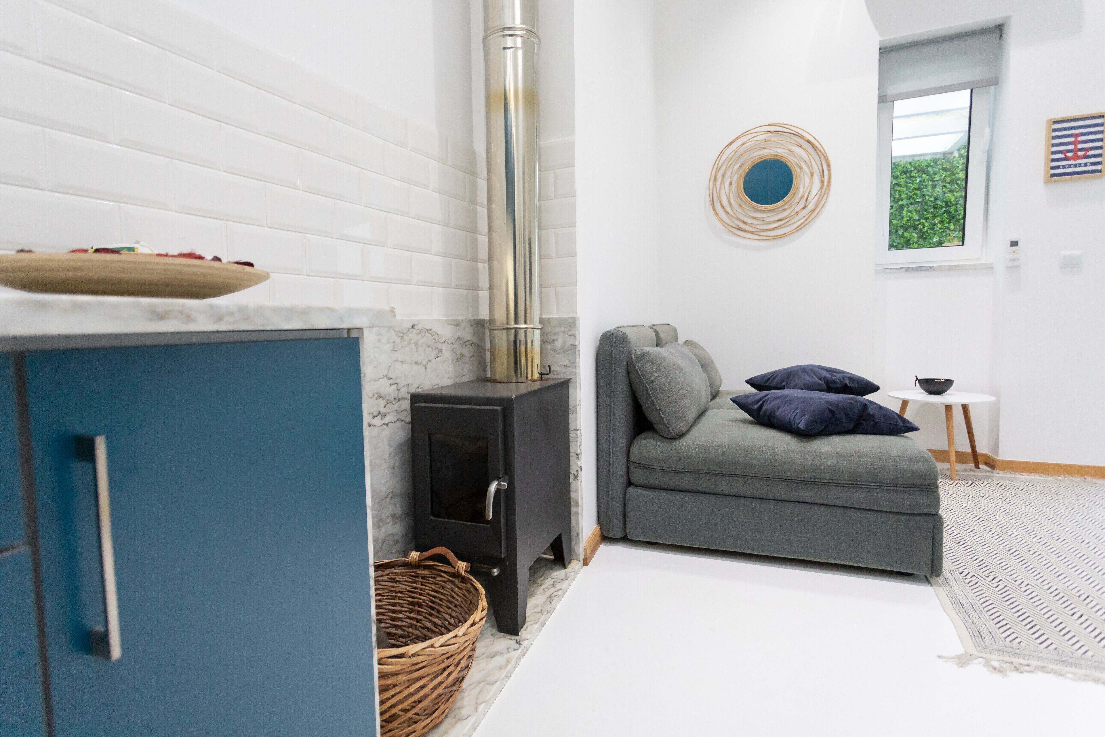 Televisión, chimenea