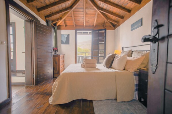 3 bedrooms, in-room safe, iron/ironing board, free WiFi