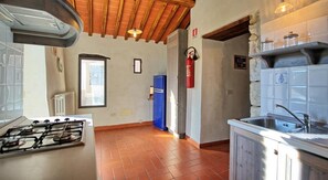 冰箱、烤箱、炉灶、洗碗机