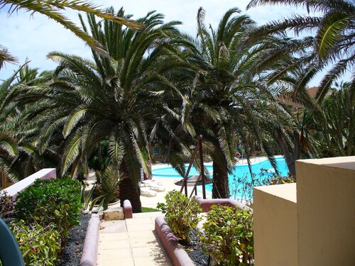 Sabrihome Las Dunas en résidence avec piscine, gymnase, court de tennis