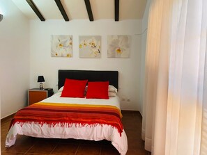 4 Schlafzimmer, Bügeleisen/Bügelbrett, Reisekinderbett, kostenloses WLAN