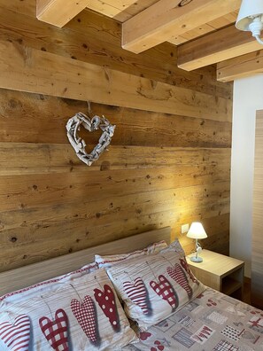 1 bedroom, soundproofing, iron/ironing board, WiFi - Casa Romeo, your mountain apartment in San Vito di Cadore (San Vito di Cadore)