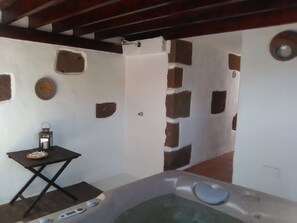 Interior - " MILLO" characteristic studio apartment in an old motor mill from the year 1912. (Maguez)