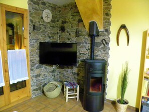 Interior - Apartment in Pirineo de LLeida. Cozy and close to activities all year round (Escaló)