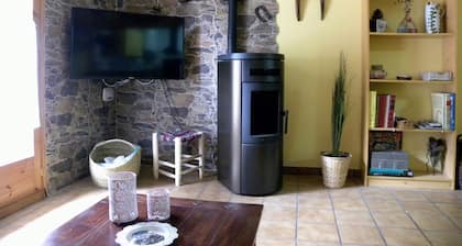 Apartamento en Pirineo de LLeida. Acogedor y cerca actividades todo el año