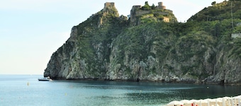 House "Al vico dei lemons" between the countryside and the sea