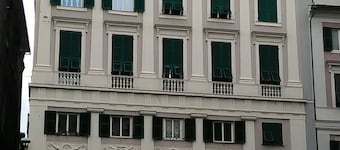 Ca 'Sanlò: a stone's throw from the Aquarium of Genoa! Conventioned parking, free WiFI