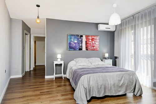 Ylellinen huoneisto katedraalin vieressä, lähellä Albaicin ja Alhambra WIFI