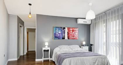 Ylellinen huoneisto katedraalin vieressä, lähellä Albaicin ja Alhambra WIFI