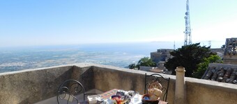 Large apartment for the exclusive use