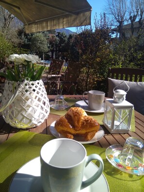 Buiten dineren