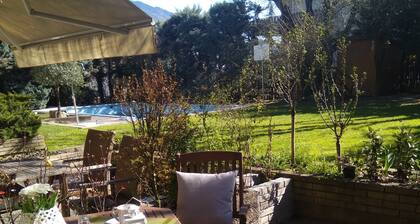 Renovierte und ruhige Ferienwohnung im Grünen