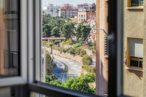 Interior - In the center / Air conditioning / WIFI / PARKING / FOOTBALL / NETFLIX / offer (Elche)