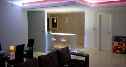 In the center / Air conditioning / WIFI / PARKING / FOOTBALL / NETFLIX / offer