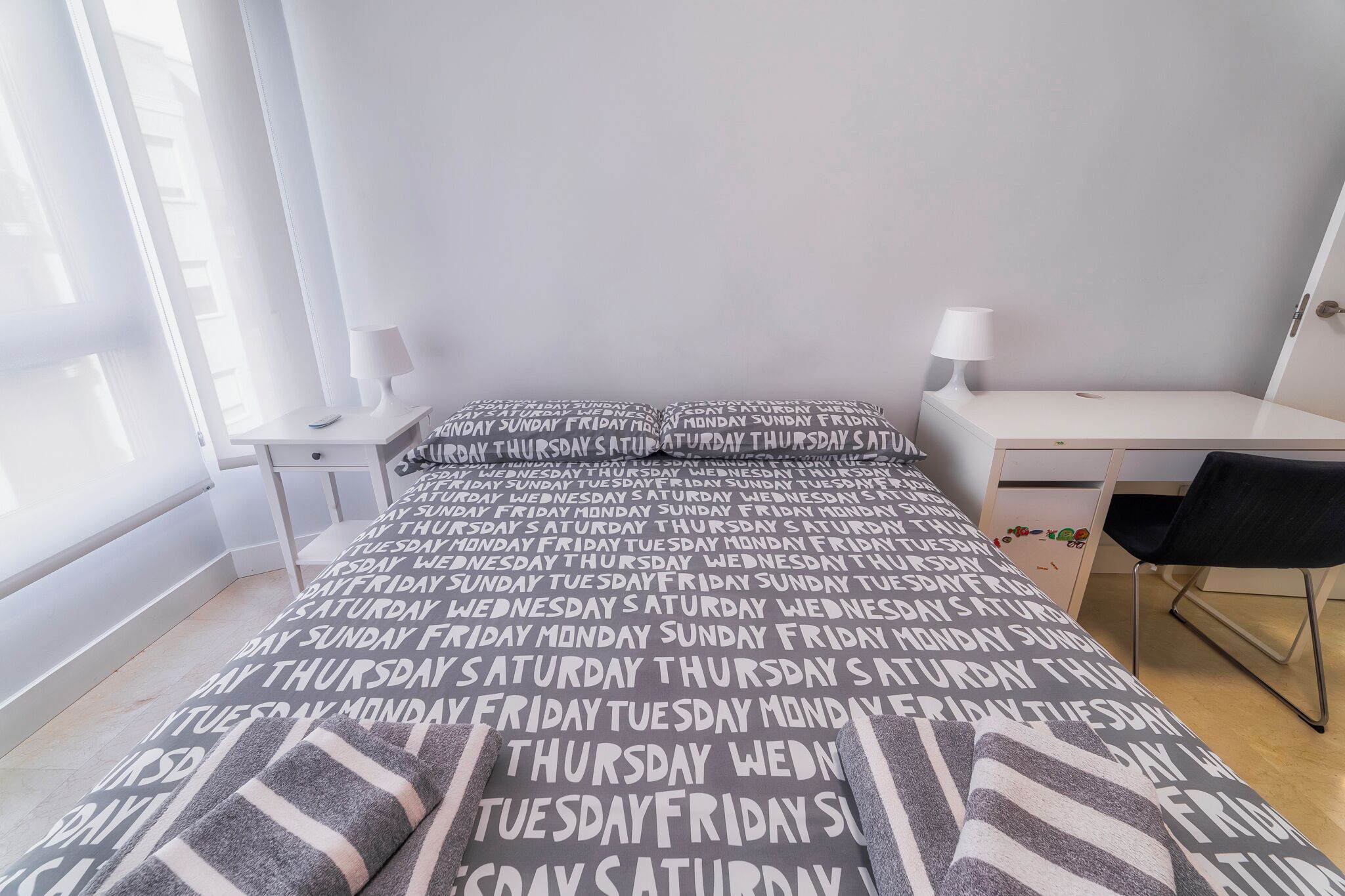 3 chambres, fer et planche à repasser, Wi-Fi, draps fournis