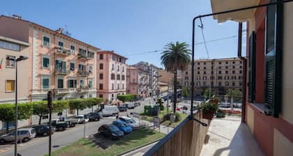 Familia Casa La Spezia, 5Lands en tren