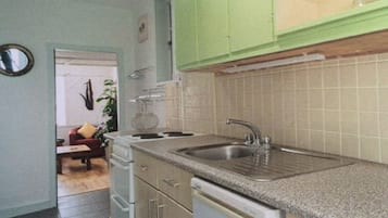 Frigorífic, microones, forn i placa de cuina