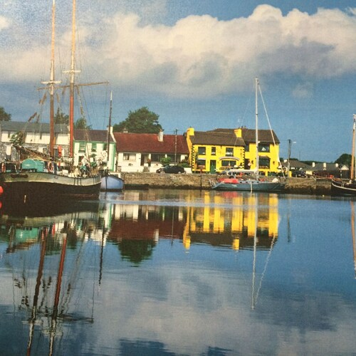 Kinvara Village Cottage | Walk to Sea Parking/ Wild Atlantic Way/Cliffs of Moher