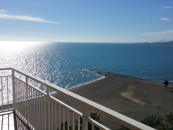Property grounds - APARTMENT WITH MAGNIFICENT VIEW AT THE BEACH (ALGARROBO COSTA - MÁLAGA)