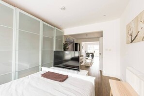 1 bedroom, iron/ironing board, free Internet, bed sheets