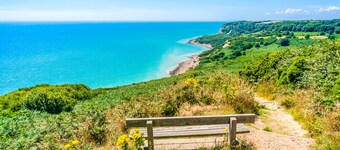 Heated indoor pool & spa, countryside holiday cottage near the beach & park