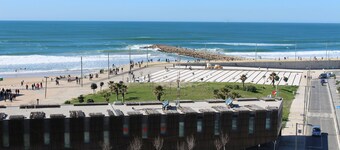 Rose's House to enjoy the beach and the city of Lisbon
