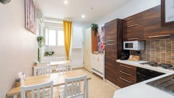 Free daily local cuisine breakfast