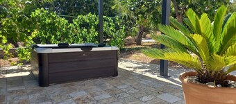 Stone villa in the middle of the Apulian countryside and a few kilometers from the sea.