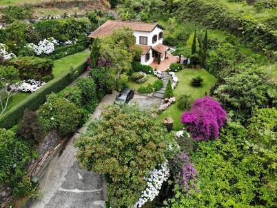 El refugio es el lugar perfecto para relajarse en armonía con la naturaleza.