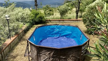 Tina de hidromasaje al aire libre