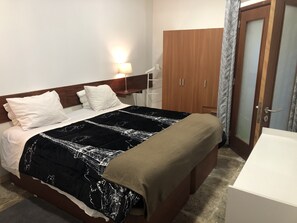 1 Schlafzimmer, Bügeleisen/Bügelbrett, Reisekinderbett, kostenloses WLAN