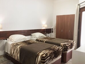 1 bedroom, iron/ironing board, travel cot, free WiFi - Apartment 2 Village of the Holy Spirit (Sintra, Lisboa)