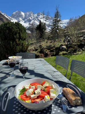 Outdoor dining - House with garden in a picturesque setting in Gavarnie / GAVARENT (Gavarnie-Gèdre)