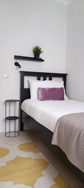 3 Schlafzimmer, Schreibtisch, Bügeleisen/Bügelbrett, kostenloses WLAN
