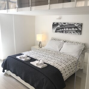 Apartamento, 1 quarto | 1 quarto, roupas de cama premium, edredons de pluma
