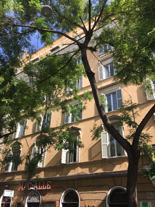 View from property - Vatican Luxury Apartment (Rome)